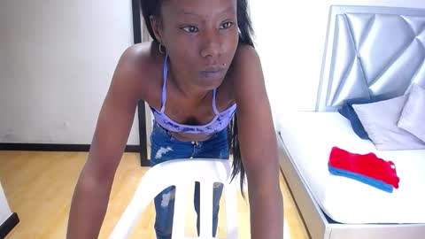 Snapshot of goldenn_ass1 chatting on 11, 11, 2025 goldenn_ass1 online show from 11, 11, 2025