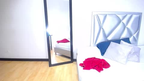 Snapshot of goldenn_ass1 chatting on 13, 11, 2025 goldenn_ass1 online show from 13, 11, 2025