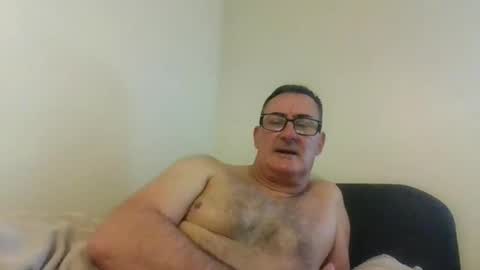 Snapshot of goldenone59 chatting on 27, 9, 2025 goldenone59 online show from 27, 9, 2025