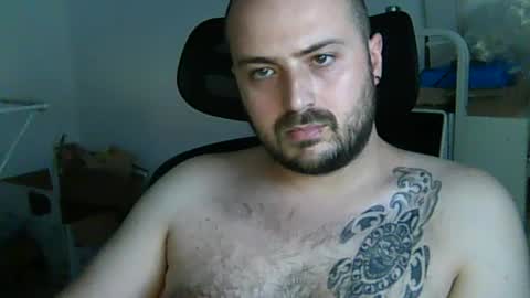 Snapshot of goldenspainboy chatting on 4, 7, 2026 goldenspainboy online show from 4, 7, 2026