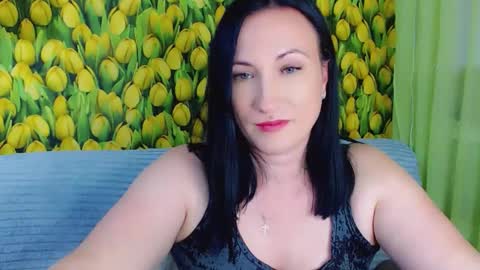 Snapshot of goldmoonn chatting on 6, 6, 2026 goldmoonn online show from 6, 6, 2026