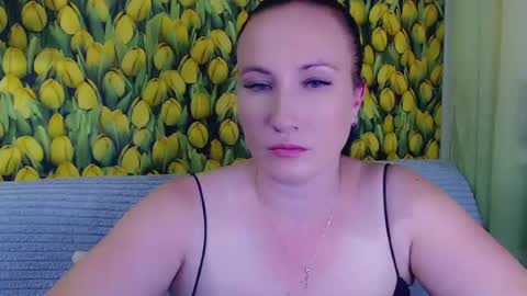 Snapshot of goldmoonn chatting on 1, 7, 2026 goldmoonn online show from 1, 7, 2026