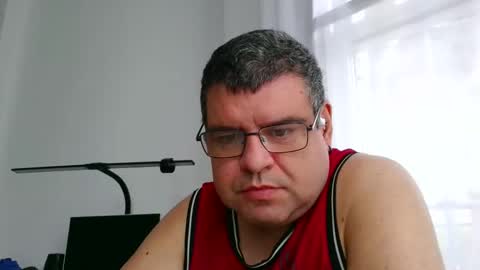 gomezgonz5 online show from 28, 9, 2025