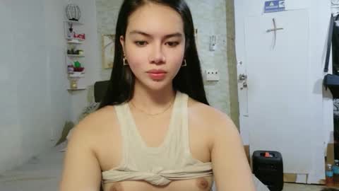geneviev online show from 17, 5, 2026