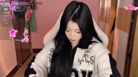 gorgeous girl33 online show from 6, 12, 2024