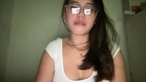 Snapshot of gorgeous_lyn1 chatting on 1, 4, 2026 Lyn online show from 1, 4, 2026