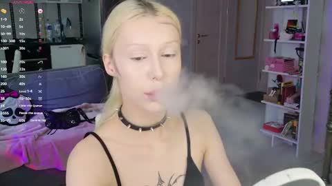 Snapshot of goth__tv chatting on 29, 6, 2026 Violeta online show from 29, 6, 2026