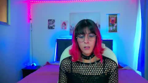 goth_minerva online show from 10, 2, 2026