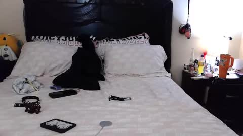 gothbaby305 online show from 9, 11, 2025