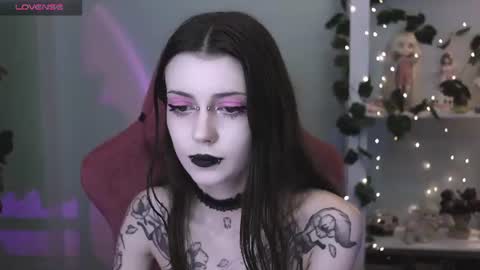 Snapshot of gothickotik chatting on 2, 7, 2026 V online show from 2, 7, 2026