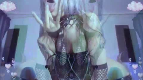 Snapshot of gothicute chatting on 12, 5, 2026 online show from 12, 5, 2026