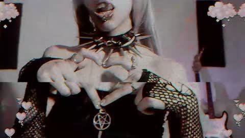 Snapshot of gothicute chatting on 25, 5, 2026 online show from 25, 5, 2026