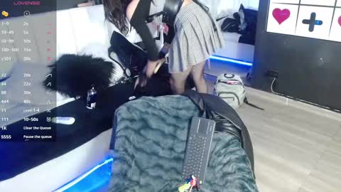 Meredith Alessandra online show from 15, 11, 2025