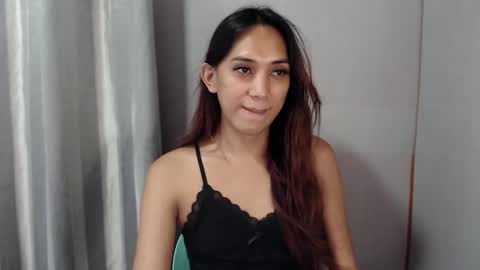 Snapshot of grace_for_youuu chatting on 28, 4, 2026 HoneyGrace online show from 28, 4, 2026