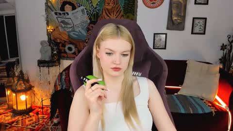 Grace Glamour online show from 27, 12, 2024