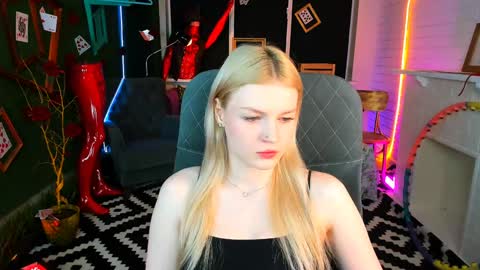 Grace Glamour online show from 9, 1, 2025