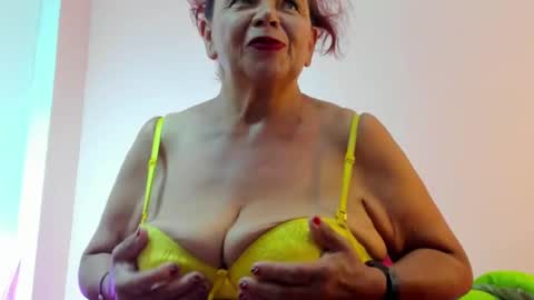 Mi Name is violeta  online show from 9, 1, 2025