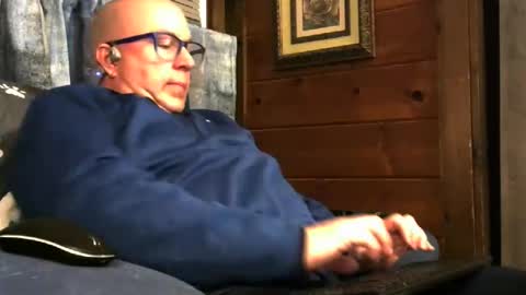 granitebuckeye1969 online show from 21, 11, 2025