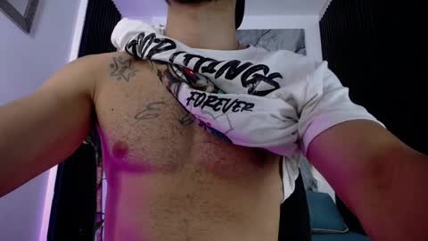 Snapshot of grant_irons chatting on 4, 4, 2026 Grant Irons online show from 4, 4, 2026