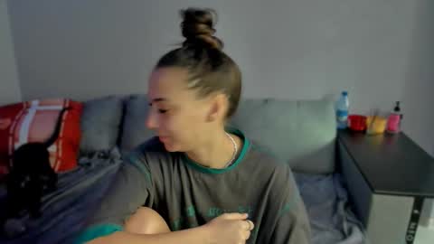 Snapshot of gravitation777 chatting on 1, 2, 2026 Anna online show from 1, 2, 2026