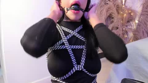 grayce blossoms24 online show from 27, 12, 2024