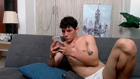 Snapshot of grecia_millercol chatting on 3, 12, 2024 grecia_millercol online show from 3, 12, 2024