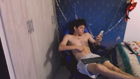 Snapshot of grecia_millercol chatting on 7, 12, 2024 grecia_millercol online show from 7, 12, 2024