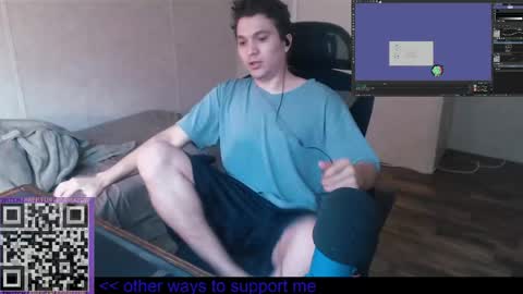Snapshot of greendynomite_04 chatting on 4, 6, 2026 greendynomite_04 online show from 4, 6, 2026