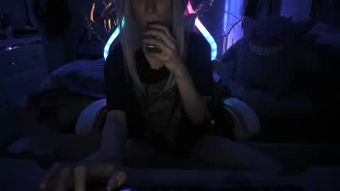 GreenEyedLovexo online show from 12, 2, 2025