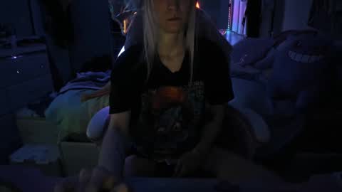 GreenEyedLovexo online show from 5, 3, 2025