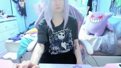 GreenEyedLovexo online show from 8, 3, 2025