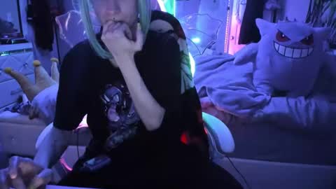 GreenEyedLovexo online show from 28, 9, 2025