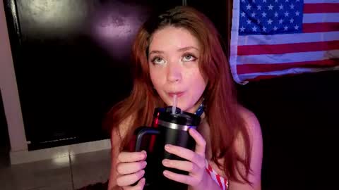 Snapshot of greeneyes_diamond chatting on 5, 7, 2026 greeneyes_diamond online show from 5, 7, 2026