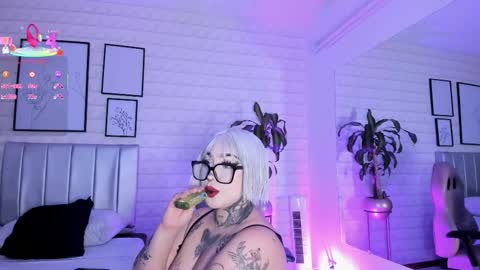   online show from 11, 11, 2025