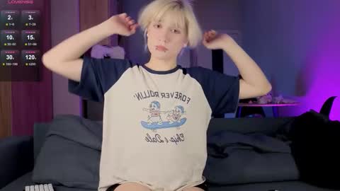 Greg-independent model online show from 19, 11, 2025