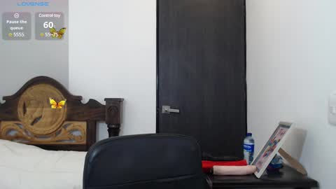 Snapshot of greicylondon chatting on 8, 3, 2025 grey online show from 8, 3, 2025