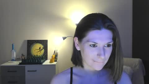 Snapshot of gretamiln chatting on 4, 12, 2024 Greta online show from 4, 12, 2024