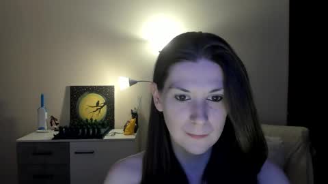 Snapshot of gretamiln chatting on 18, 10, 2025 Greta online show from 18, 10, 2025