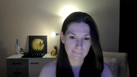 Snapshot of gretamiln chatting on 22, 10, 2025 Greta online show from 22, 10, 2025