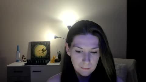 Snapshot of gretamiln chatting on 15, 11, 2025 Greta online show from 15, 11, 2025