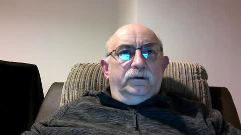 Snapshot of grey_dom chatting on 7, 1, 2025 Master Sir online show from 7, 1, 2025