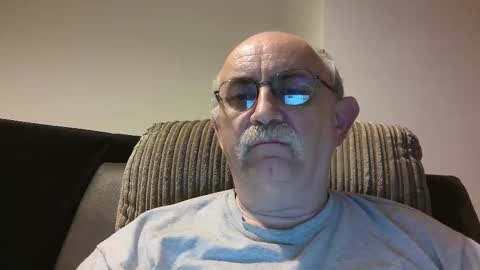 Snapshot of grey_dom chatting on 30, 9, 2025 Master Sir online show from 30, 9, 2025