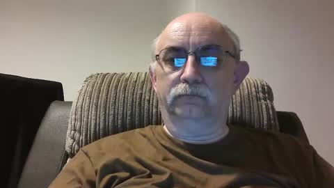 Snapshot of grey_dom chatting on 2, 10, 2025 Master Sir online show from 2, 10, 2025