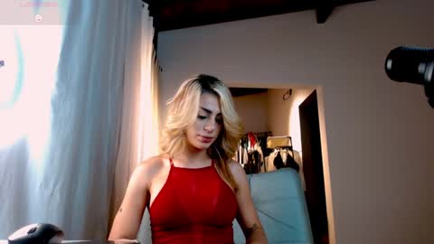 Snapshot of greyslopez chatting on 12, 1, 2025 Greyslopez online show from 12, 1, 2025