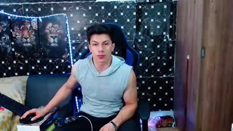 griego01 online show from 19, 9, 2025