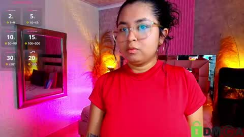 Snapshot of griselle_rousse chatting on 23, 4, 2026 online show from 23, 4, 2026