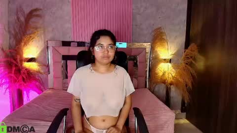 Snapshot of griselle_rousse chatting on 27, 5, 2026 online show from 27, 5, 2026