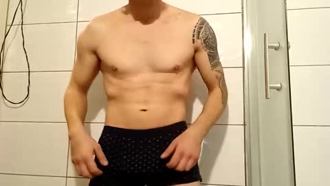 Snapshot of grly_boy chatting on 5, 1, 2026 bigW2M online show from 5, 1, 2026