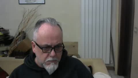Snapshot of grz65 chatting on 5, 1, 2025 GRIZZLY65 online show from 5, 1, 2025