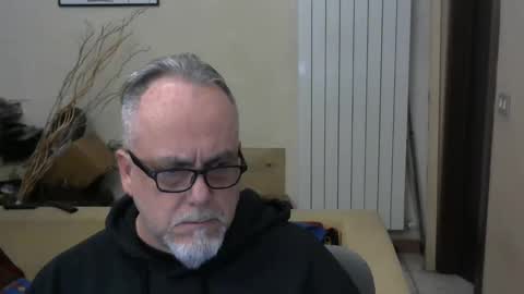Snapshot of grz65 chatting on 1, 3, 2025 GRIZZLY65 online show from 1, 3, 2025